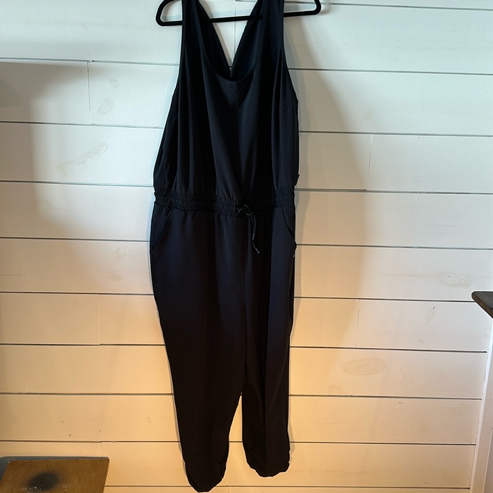 Size 3 Torrid Jumper - like new!